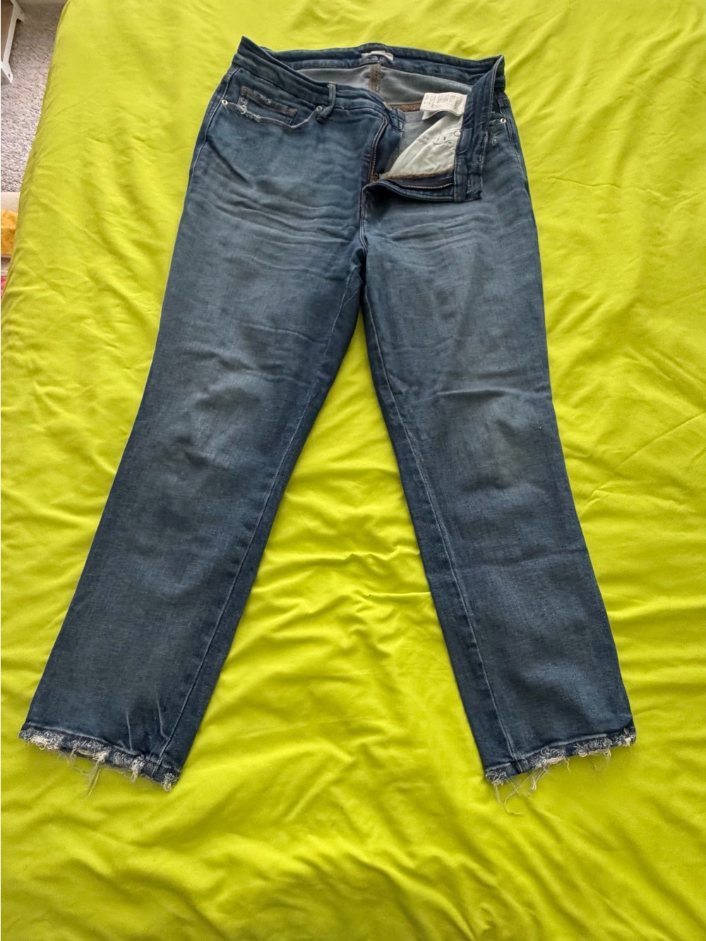 Good American Light Blue Jeans